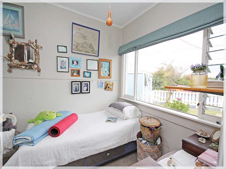 17 Andresen Street Foxton Beach_9