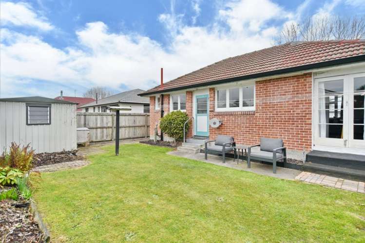 2/21 Dunedin Street Redwood_14