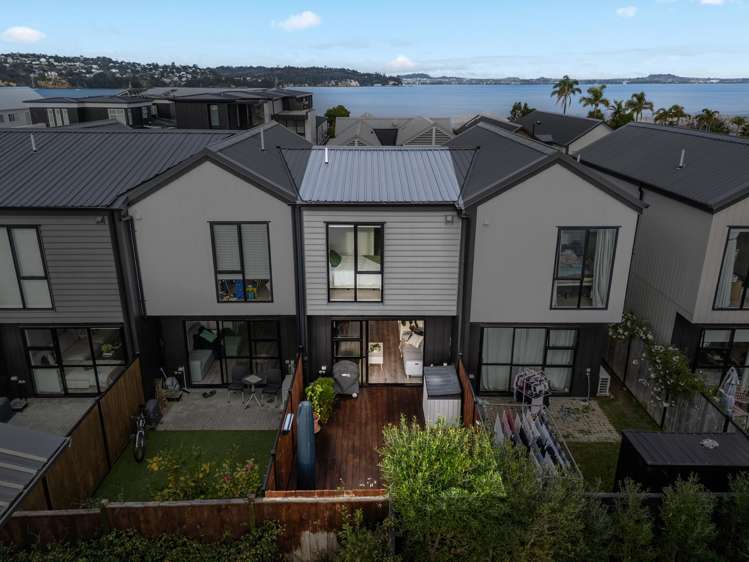 31 Treloar Crescent Hobsonville_17