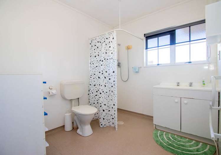 76 Norwood Road Paeroa_9