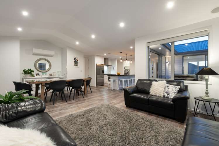 138 Puhirake Crescent Pyes Pa_6