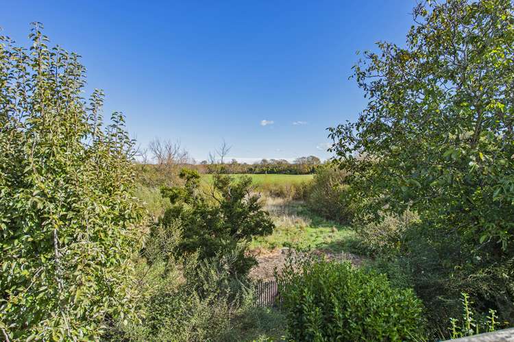 10 Pacific Drive Southbridge_20