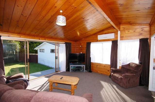 2/158 Spa Road Taupo_2