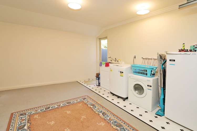 185 George Street Windsor_15