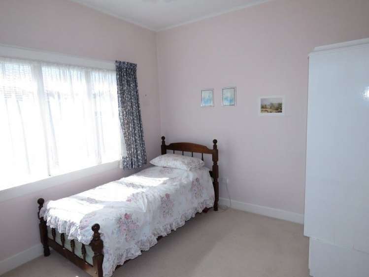 8 James Street Allenton_5