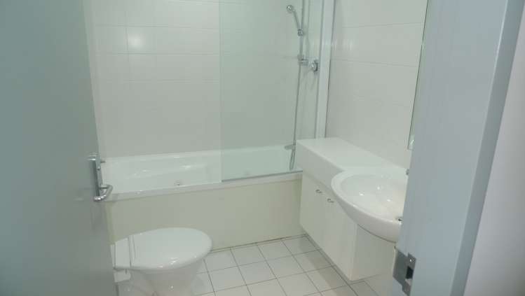 6e/205 Hobson Street Auckland Central_9