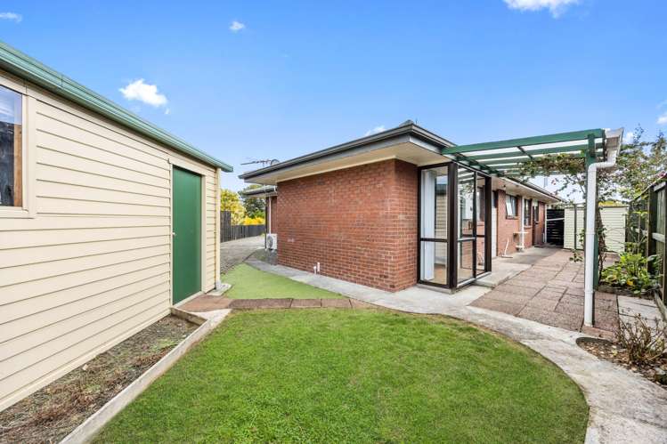 1/6 Annette Avenue Te Atatu South_3