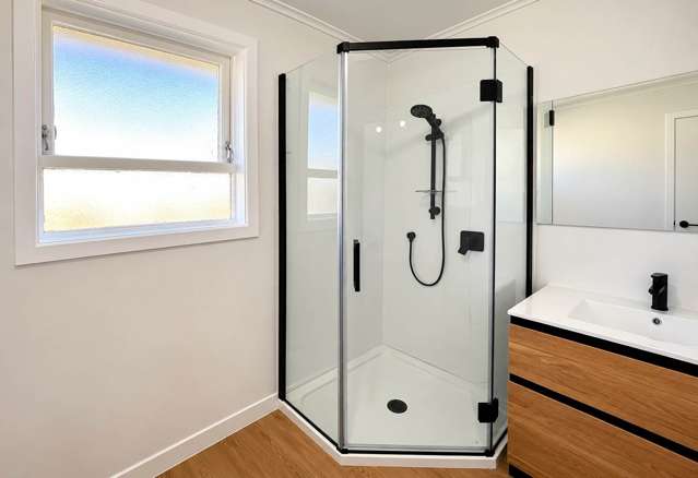 Freshly Renovated 4 Bedroom