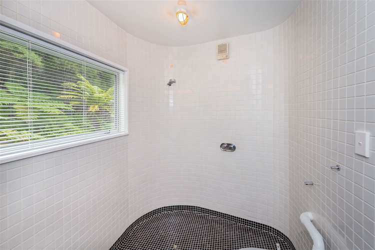 27 Settlers Hill Akaroa_24