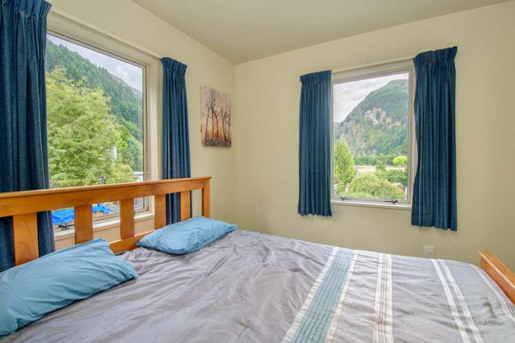 5/30 Fryer Street Queenstown_6