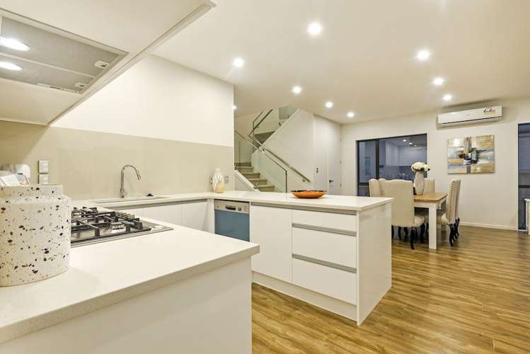 5 Azzurro Way Flat Bush_22