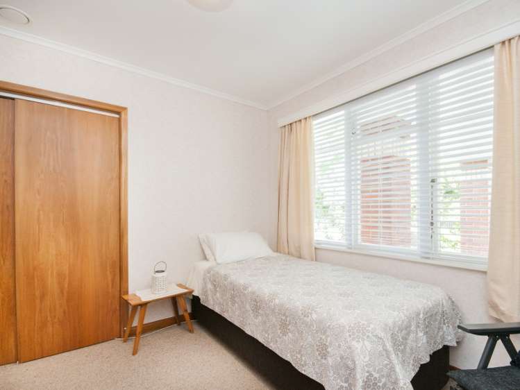 201 Caroline Place Mayfair_11