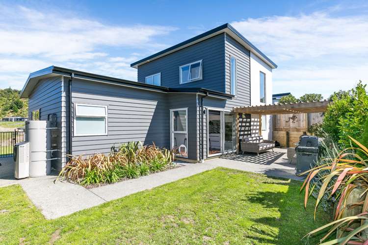 90 Endeavour Drive Whitby_6