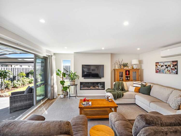 13 Angus Place Rangiora_10