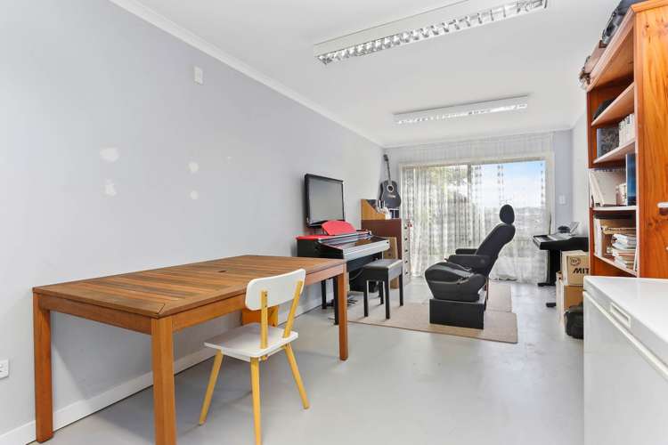 1/1 Sharon Road Waiake_13