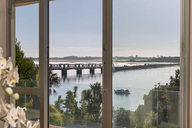 Waterfront Luxury in the Avenues