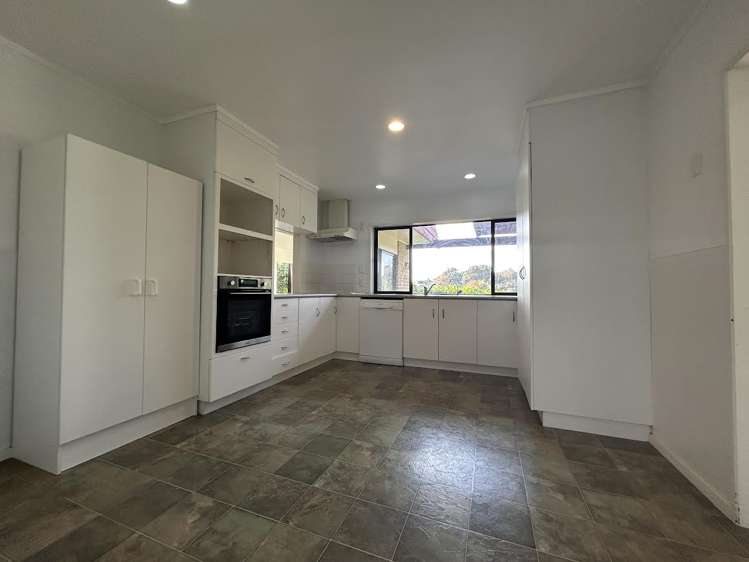 124 Bramley Drive Farm Cove_8