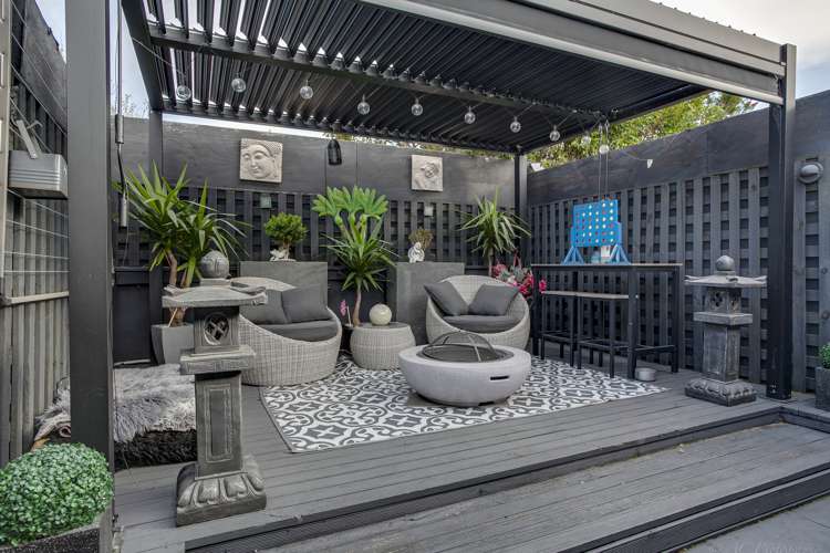 8 Roslyn Terrace West End_2