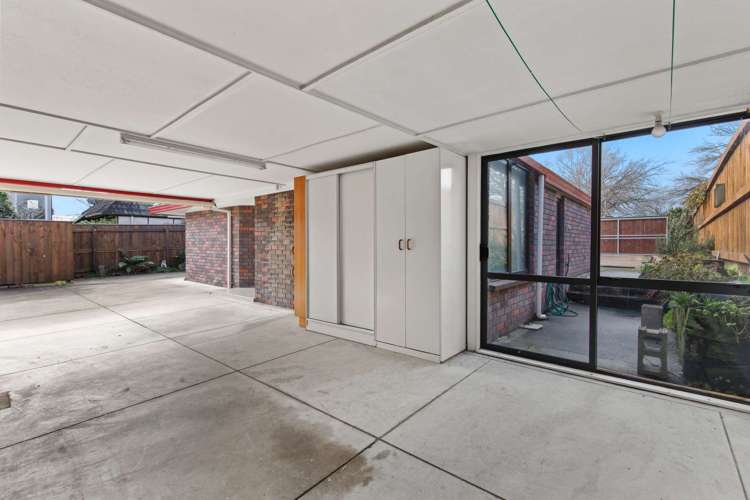 69a Ranolf Street Victoria_17