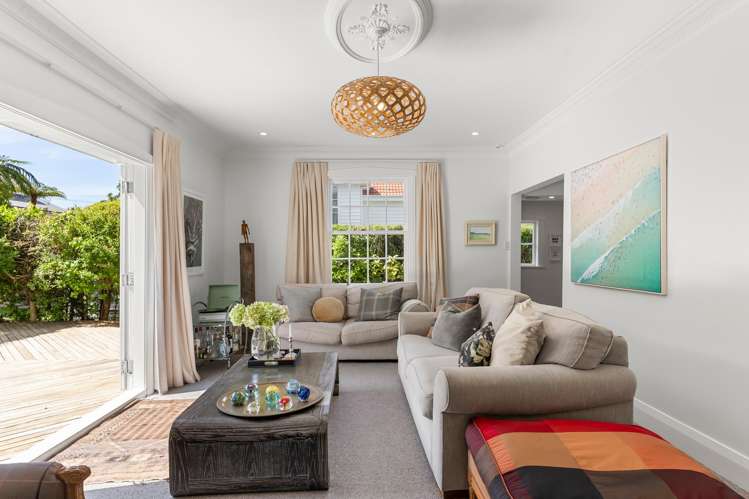 112 Karori Road Karori_1