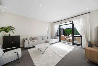 24 Trecarne Street_2