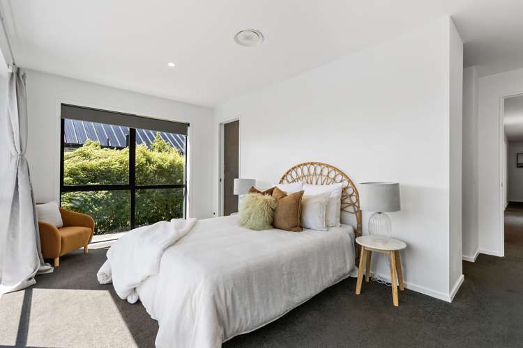 13 Falconer Rise Jacks Point_19