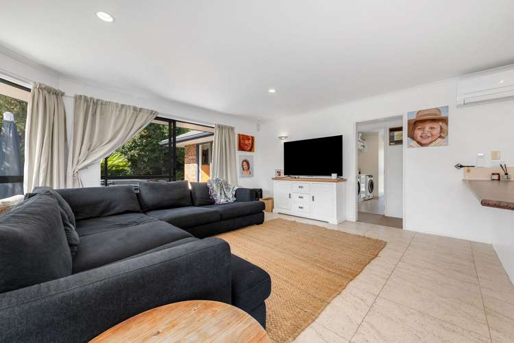 21 Blakewell Place Beachlands_3
