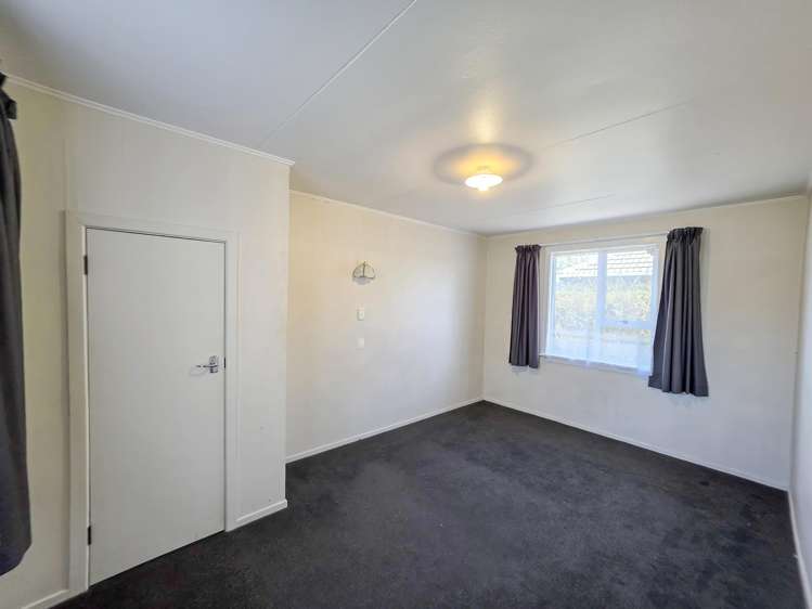 12 Karaka Street Merrilands_8