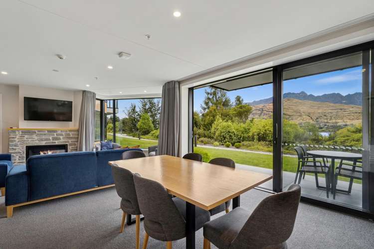 102/327 Frankton Road_3