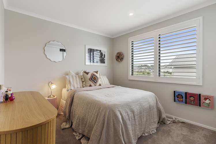 20 Taikura Avenue Red Beach_9