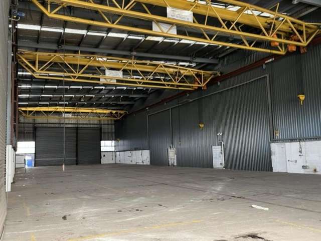 Central Te Rapa with gantry cranes