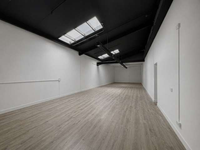 Shop 9/88 Broadway Street Newmarket_4