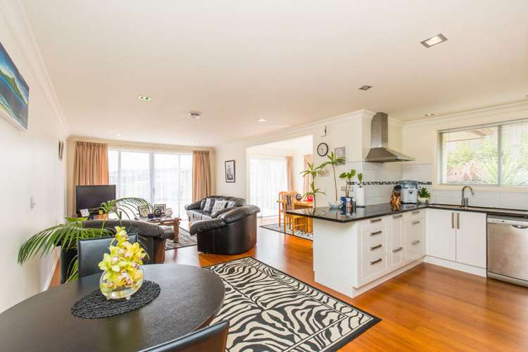 27 Sovereign Street Flat Bush_14