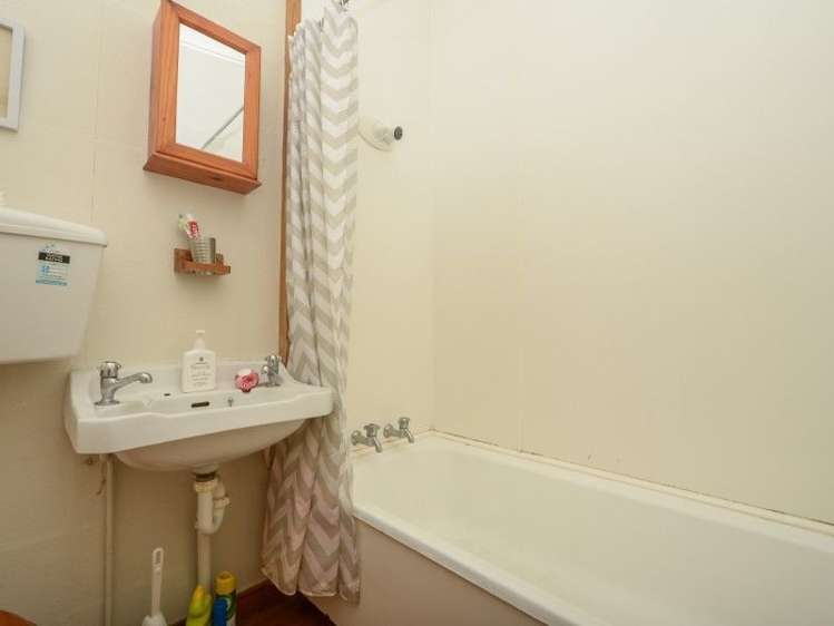 5/1 Dp Coates Street Hamilton East_10