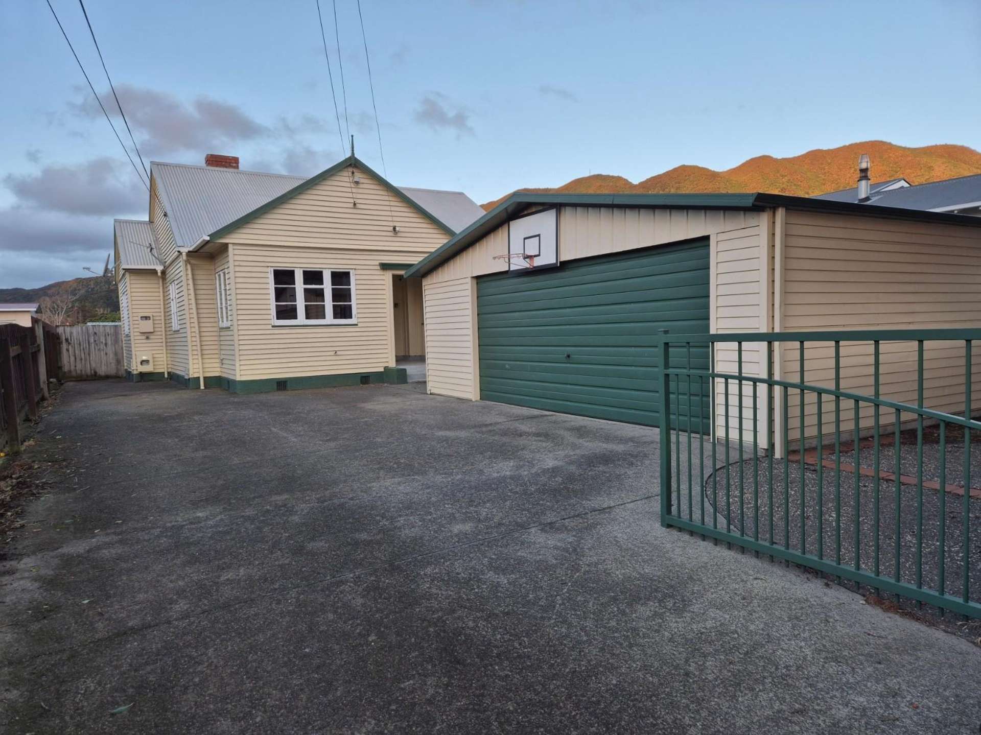  56 Bell Road Waiwhetu_0