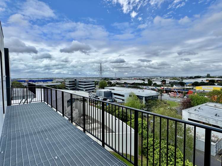 14/3 Pacific Rise Mt Wellington_8