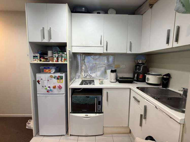 402/36 Eden Crescent_4
