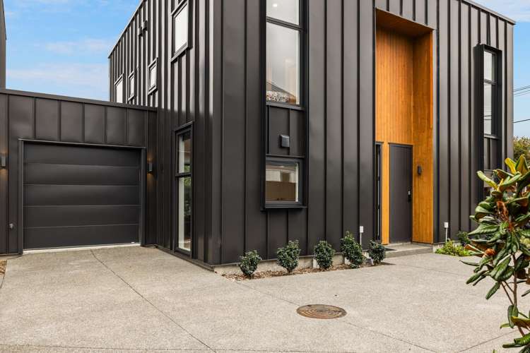 2/12 Hume Street Sydenham_17