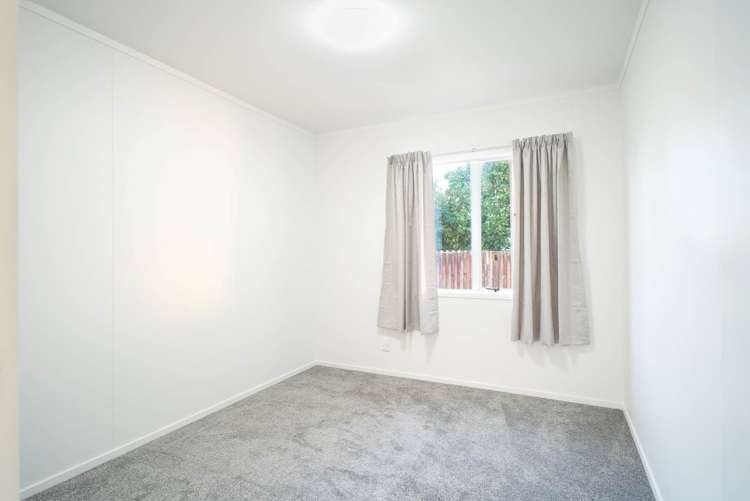 2/76 Mcannalley Street Manurewa East_6