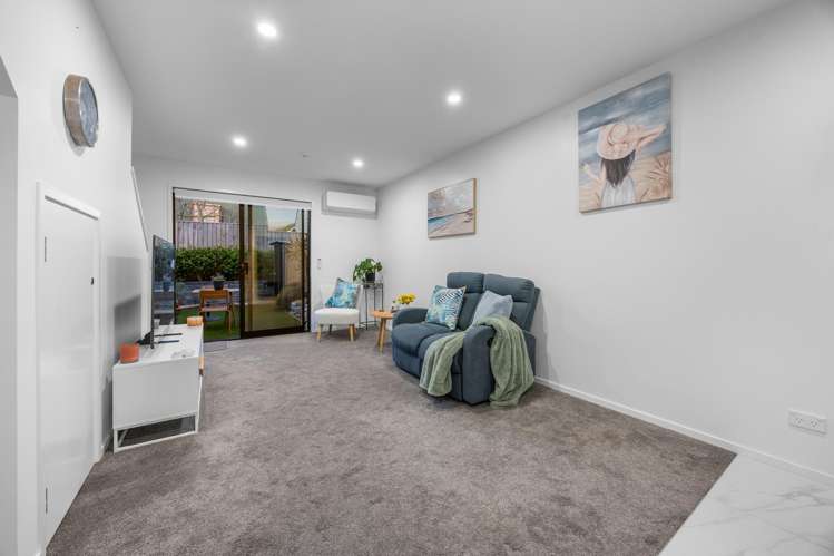 7/10 Fathom Place Te Atatu Peninsula_8