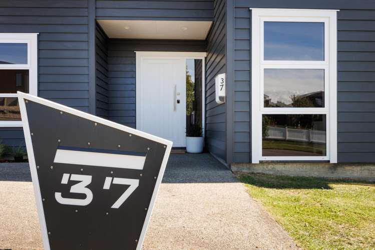 37 Vaucluse Heights Fitzherbert_32