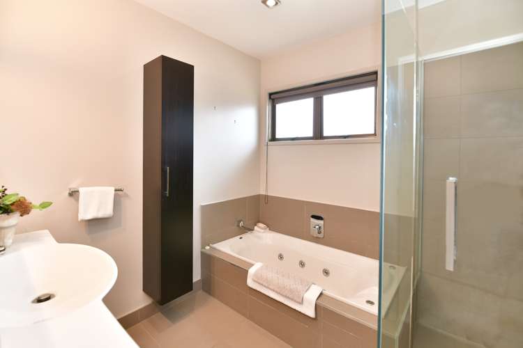 18 Melandra Road Stanmore Bay_16