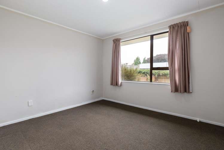10 Chante Crescent Renwick_12