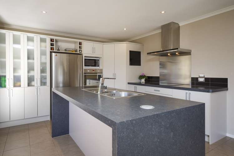 10 Doncaster Court Awapuni_6