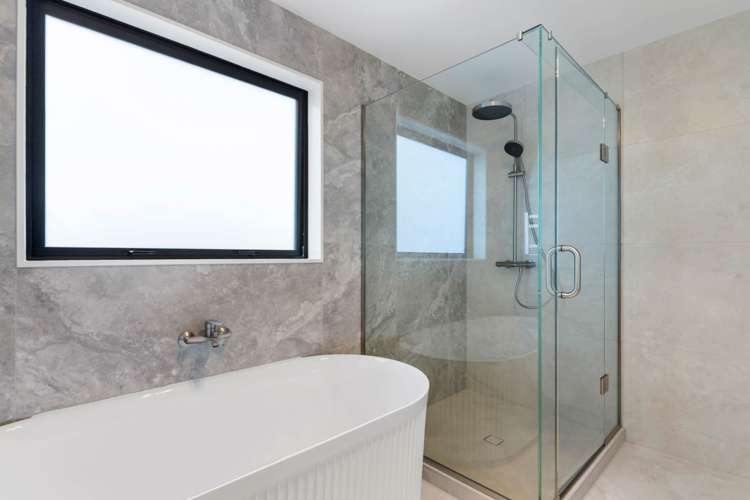 12 Mill Hill Close Flat Bush_41