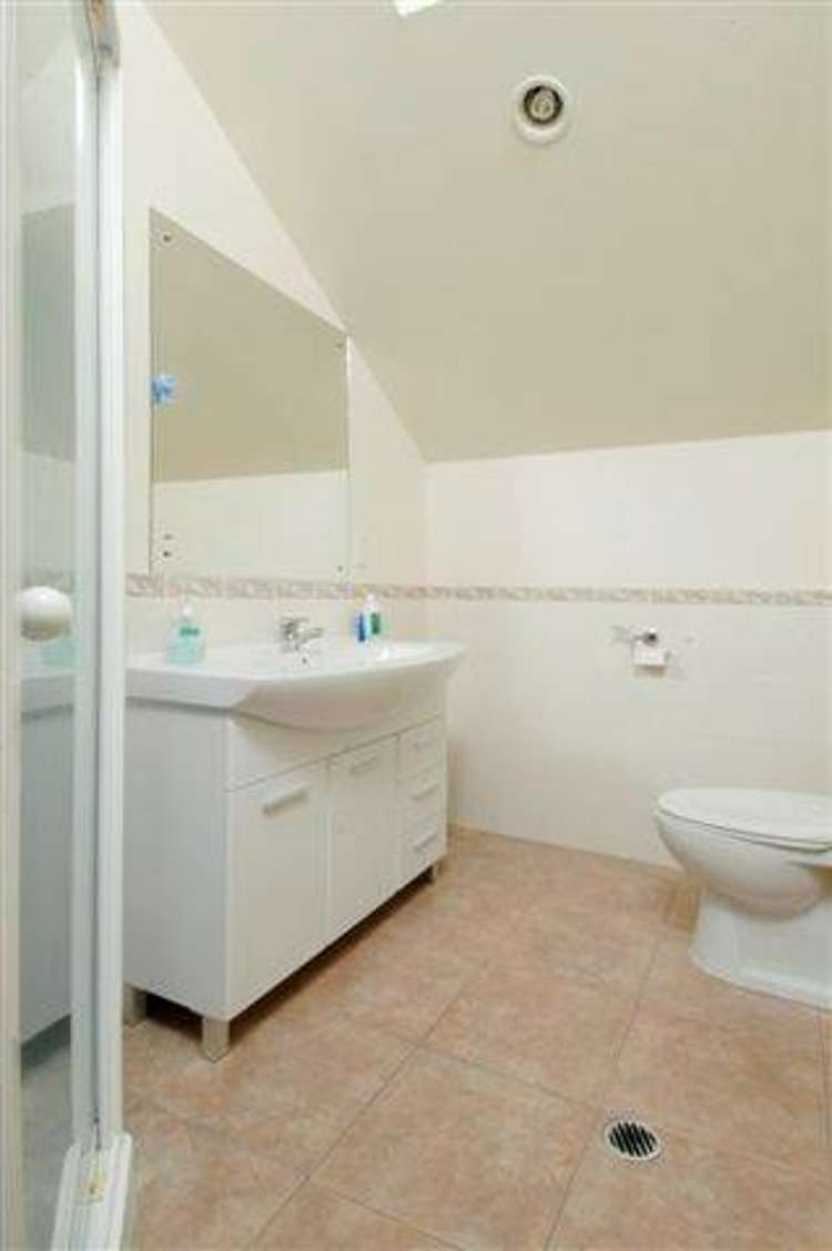 13/57 Gladstone Road Northcote_4