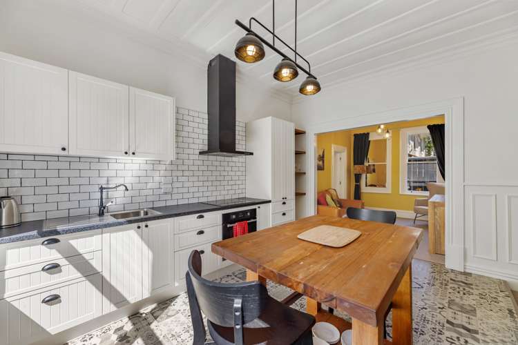 61 Serpentine Avenue Dunedin Central_10