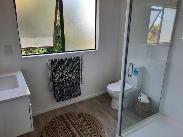 1/13 Korimako Road Waipahihi_3