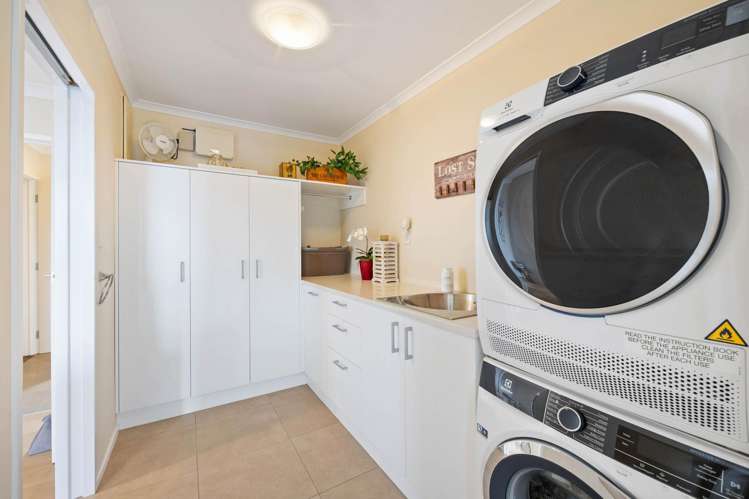 3 Pounamu Place Shelly Park_37