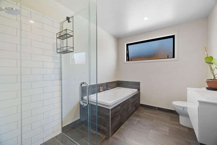 9 Huxley Place Dalefield/Wakatipu Basin_19